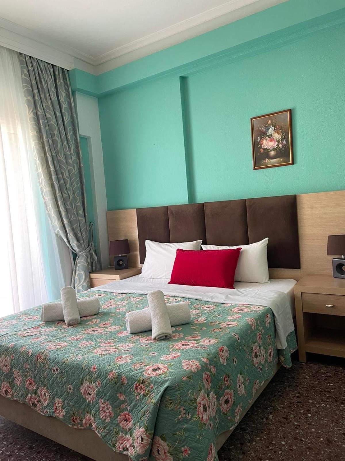Maria Apartments Paralia Dionisiou Exterior foto