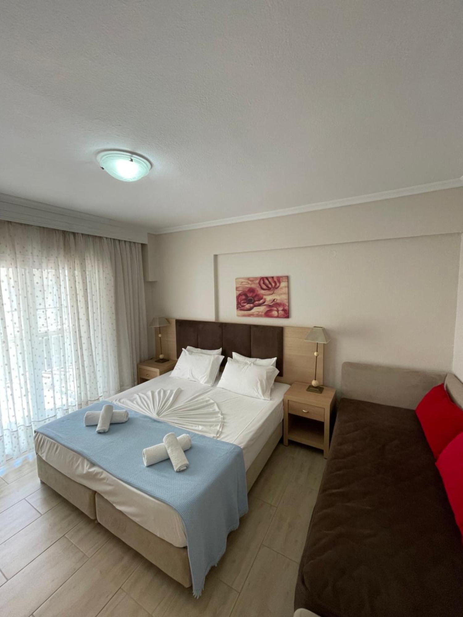 Maria Apartments Paralia Dionisiou Exterior foto